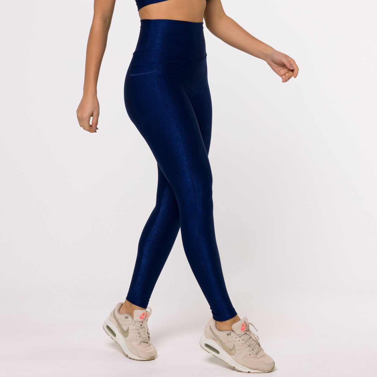 02 calca legging canelada com bolsos laterais azul marinho
