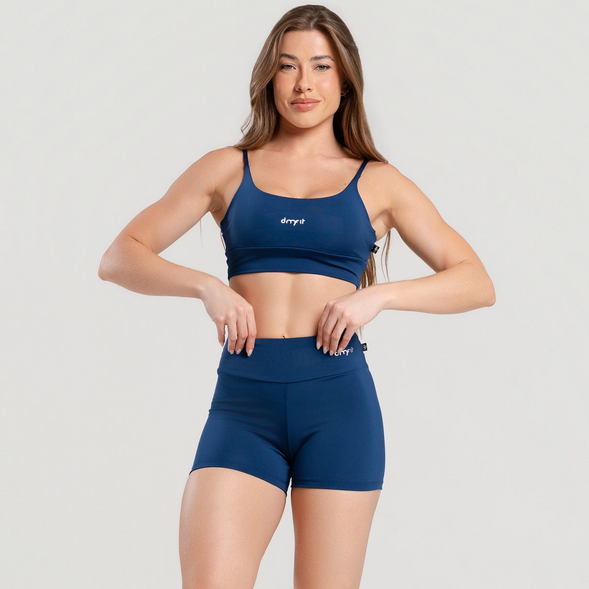 01 short fitness poliamida basico azul marinho