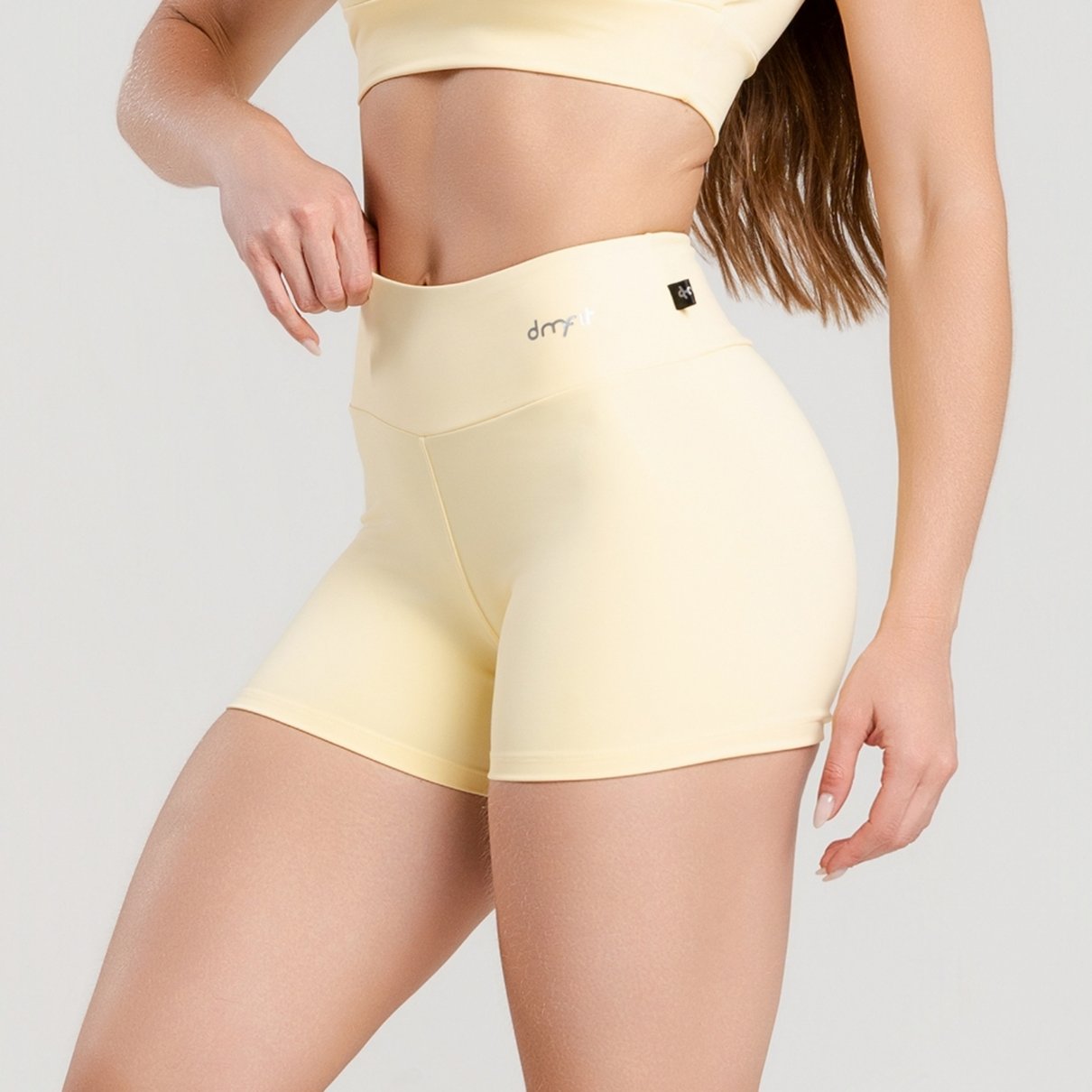 04 short fitness poliamida basico vanilla