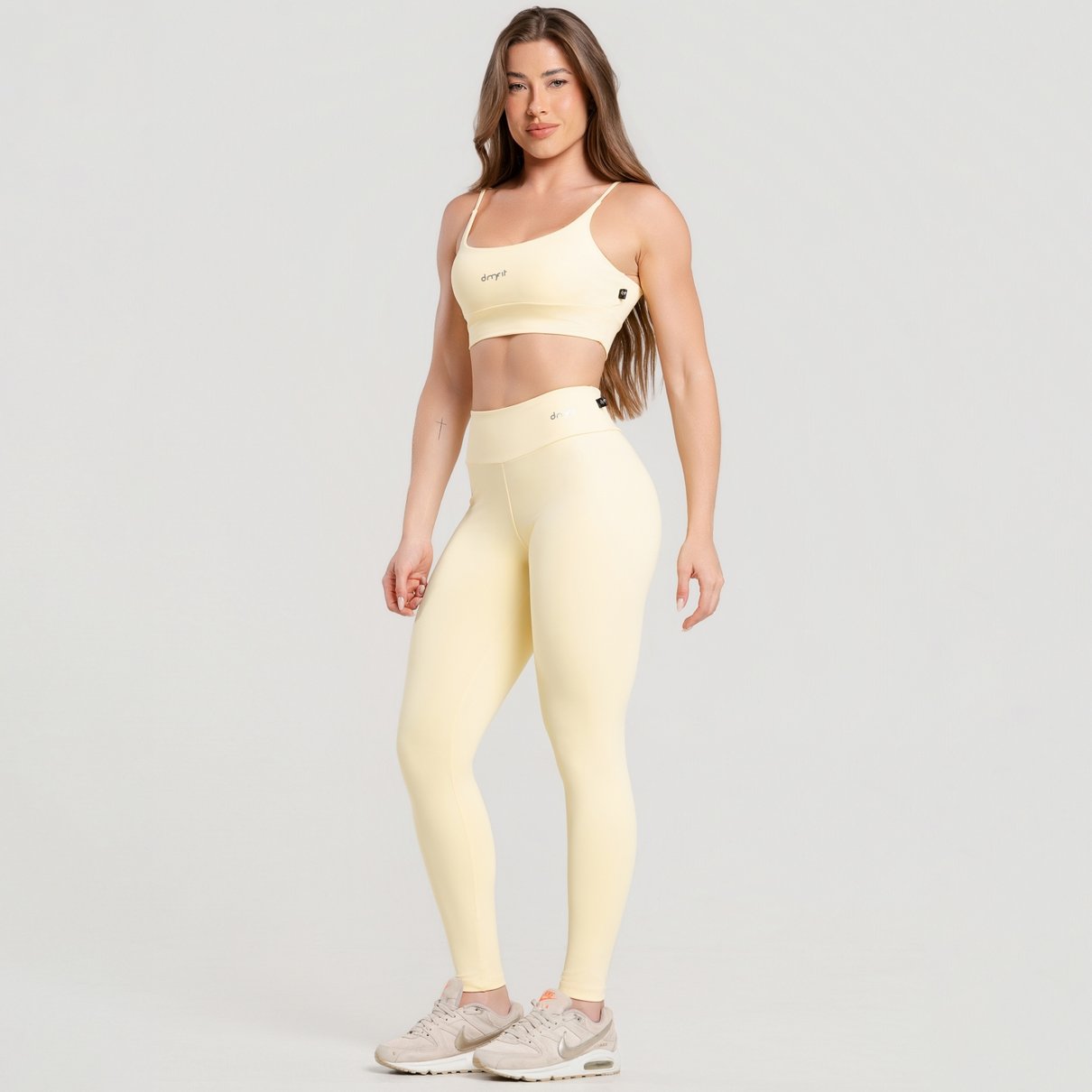 01 calca legging poliamida basica vanilla