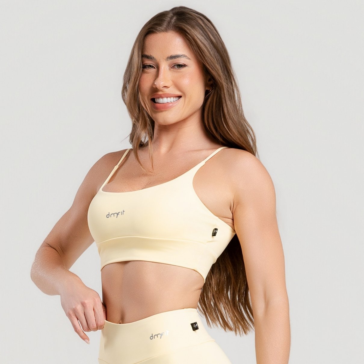 02 top fitness poliamida basico vanilla